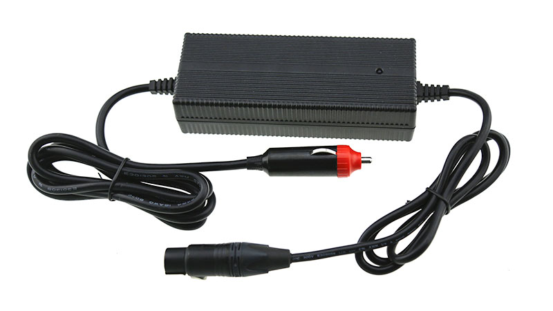 Festeinbau USB-C Ladegerät/Konverter 12/24V (10-28V auf 5V, max. 15W, 3m) [  DC/DC Converter ]